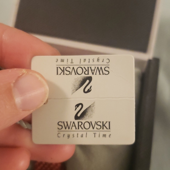 BRAND NEW VINTAGE SWAROVSKI WATCH - Picture 3 of 5